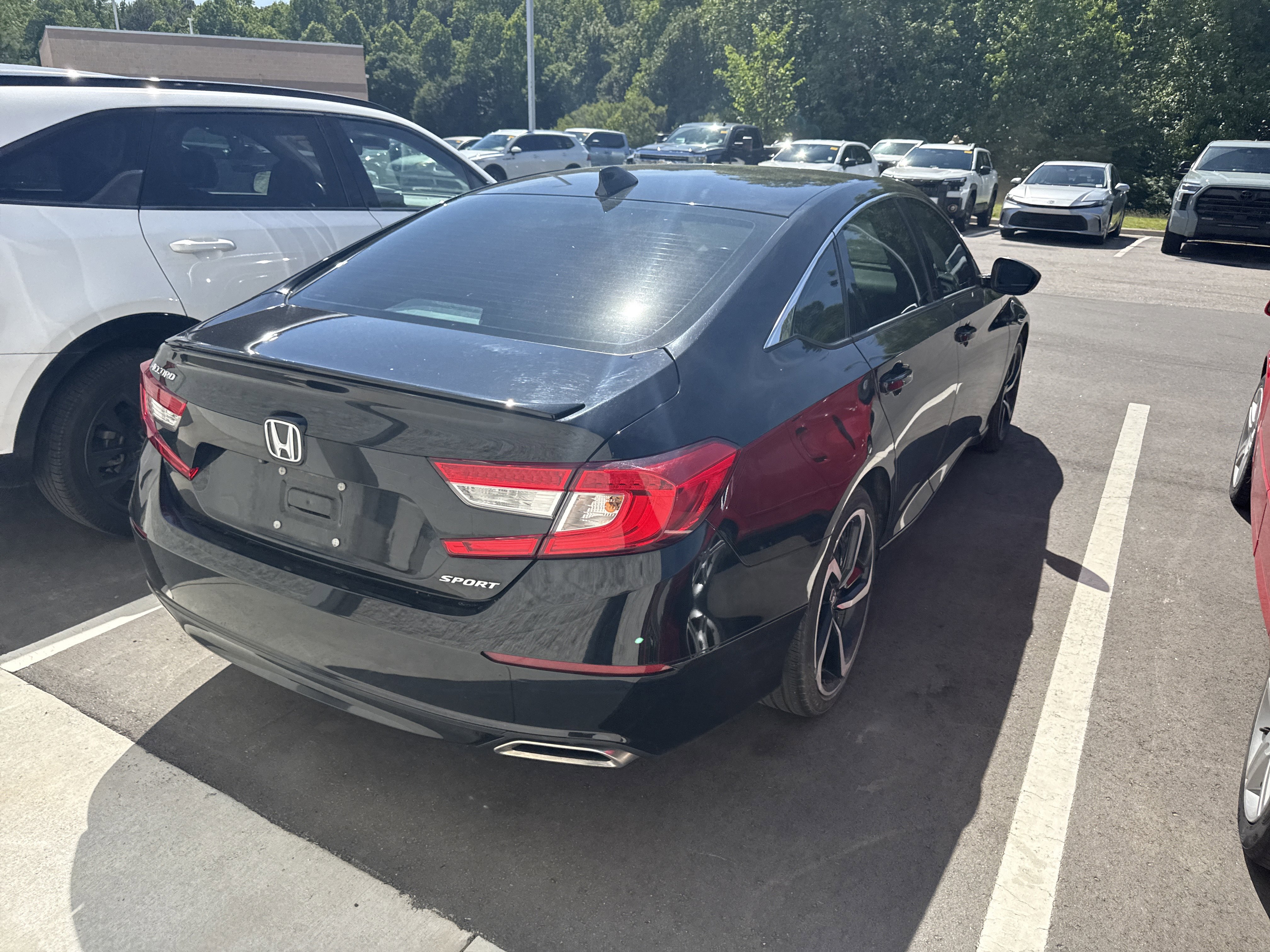 Used 2021 Honda Accord Sport image 7
