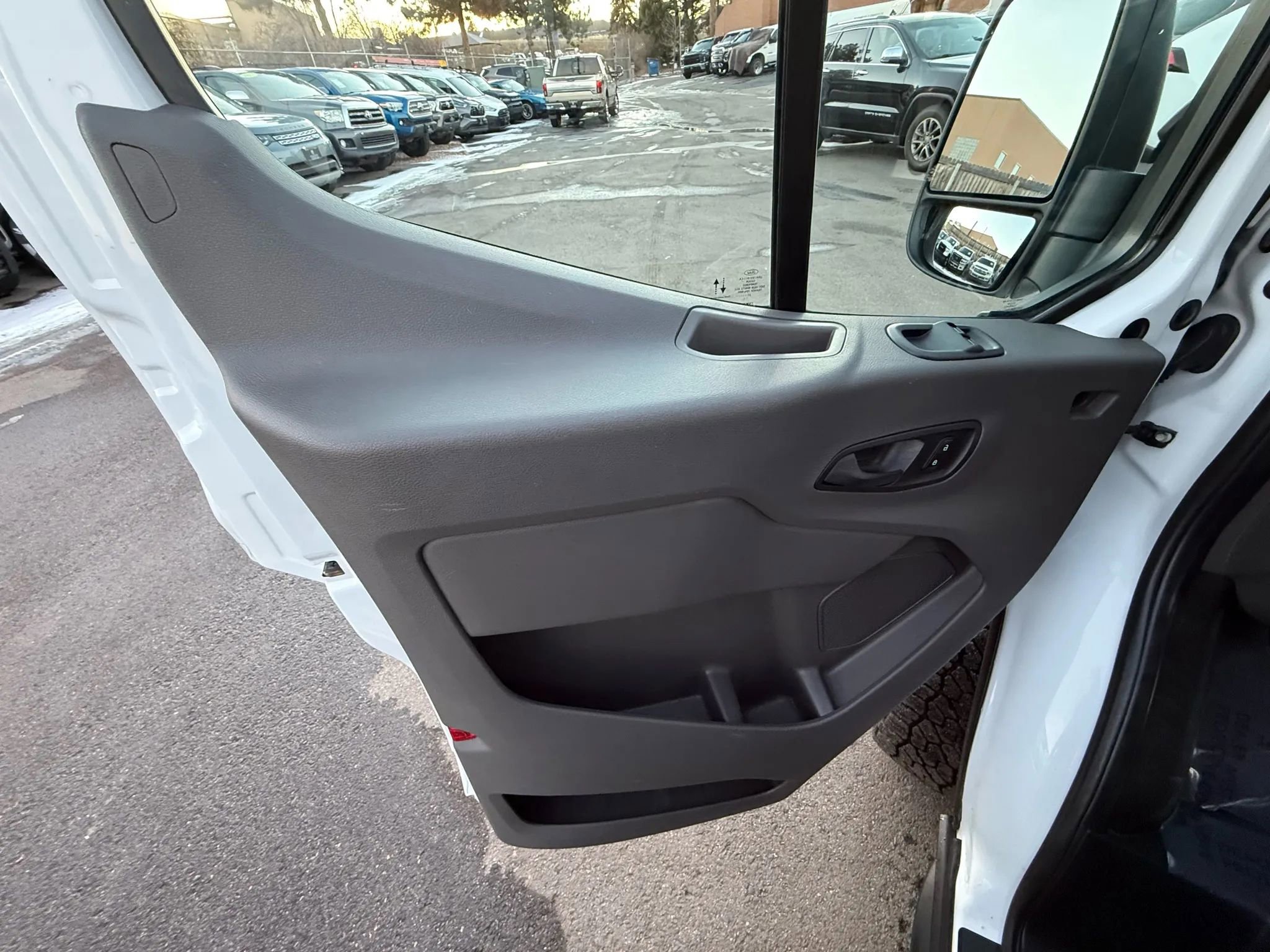 Used 2021 Ford Transit 150 Low Roof AWD image 29