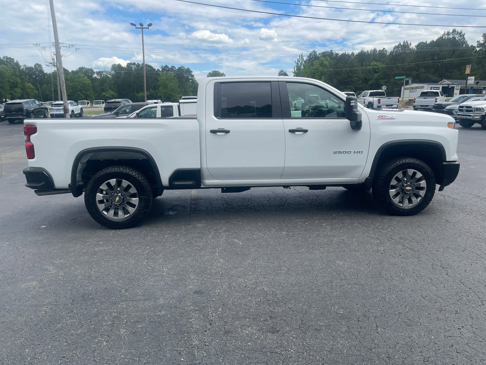 New 2026 Chevrolet Silverado 2500 Custom w/ Custom Value Package AWD/4WD image 8