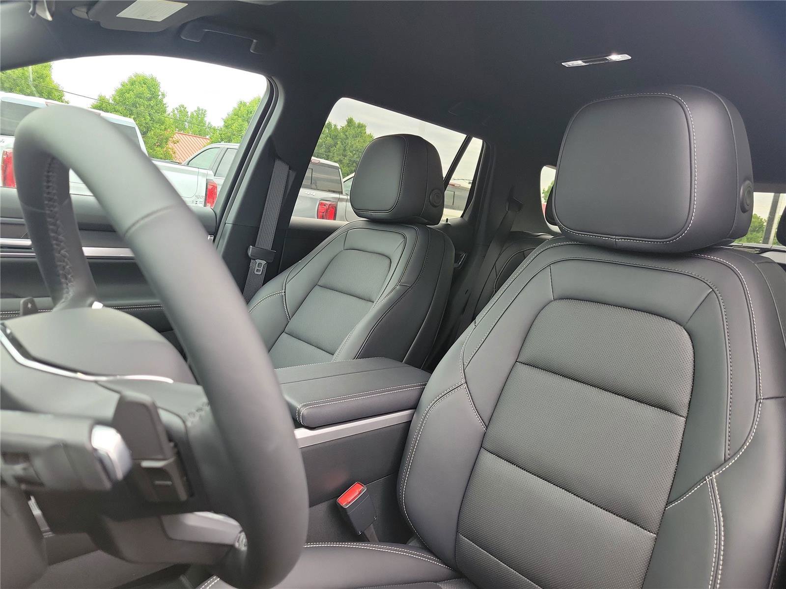 New 2026 GMC Terrain Elevation w/ Elevation Premium Package FWD image 18