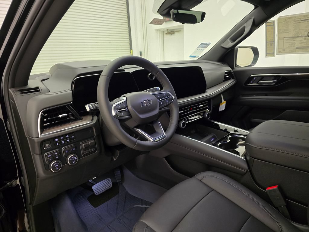 New 2025 Chevrolet Suburban Z71 w/ Z71 Off-Road Package AWD/4WD image 6