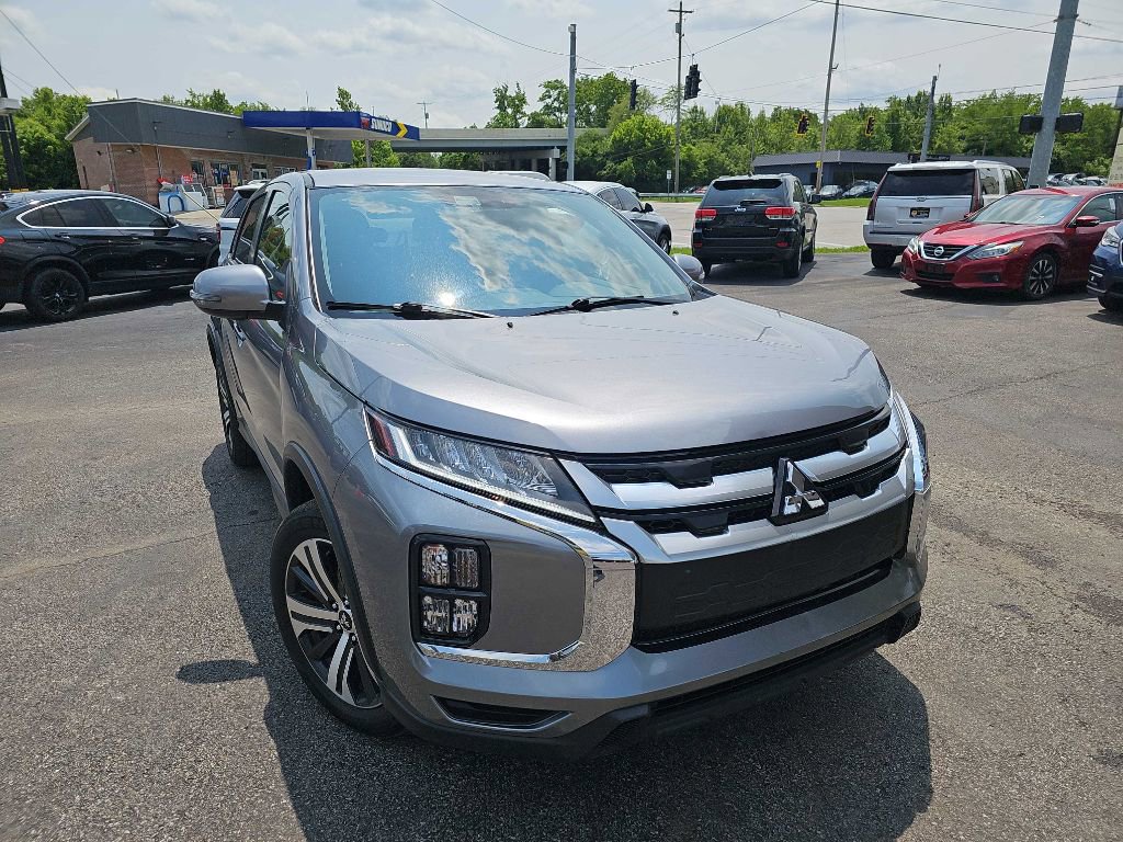 Used 2023 Mitsubishi Outlander Sport SE image 5