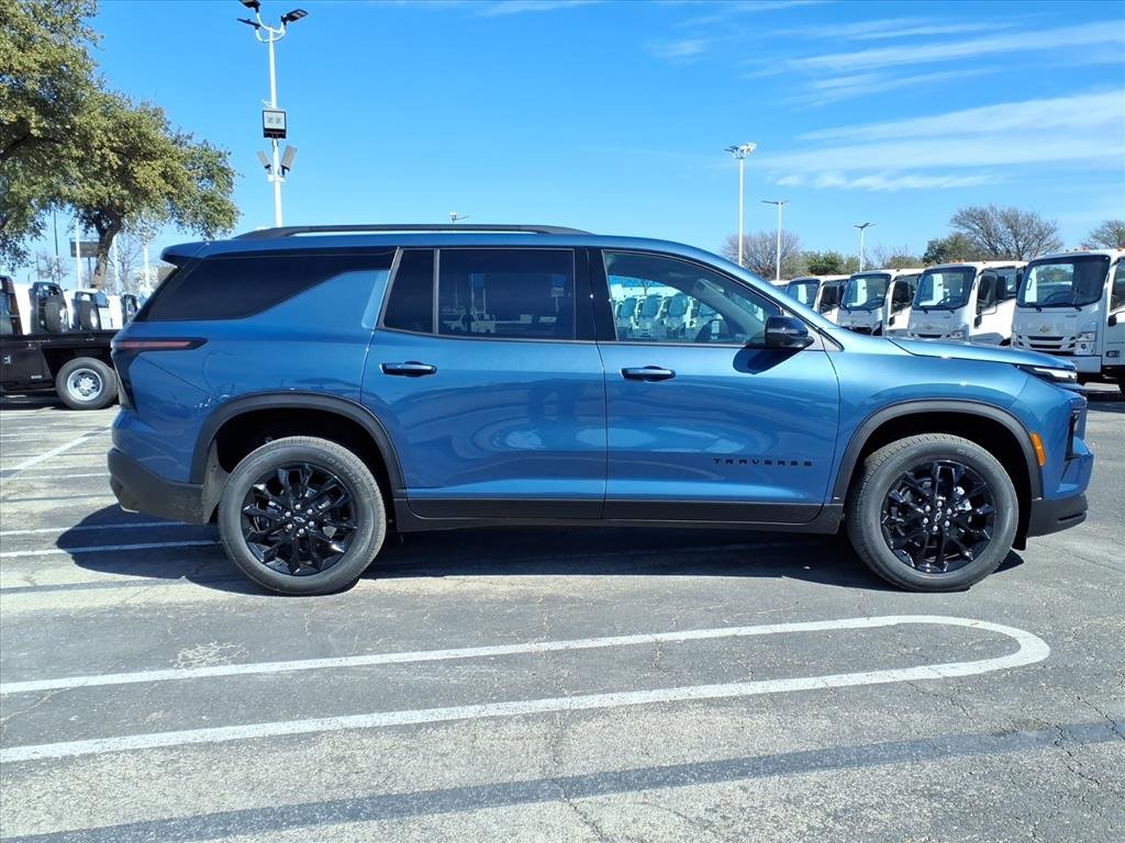New 2026 Chevrolet Traverse LT w/ Midnight/Sport Edition image 5