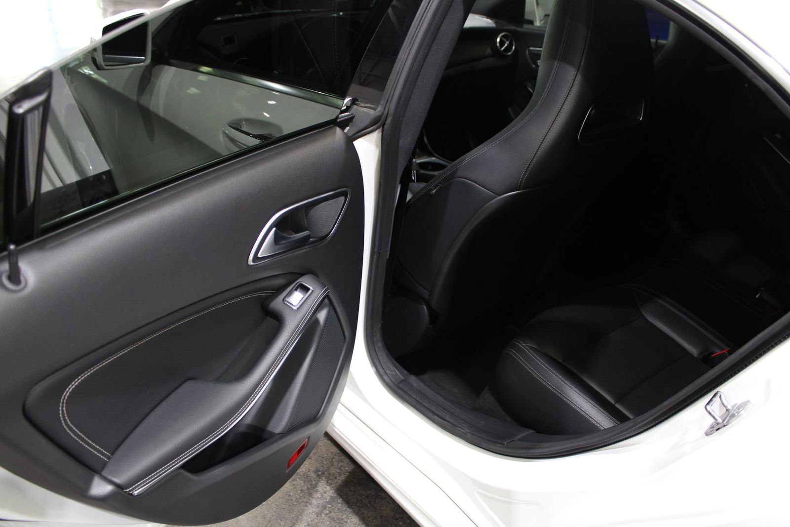 Used 2019 Mercedes-Benz CLA 250 image 13