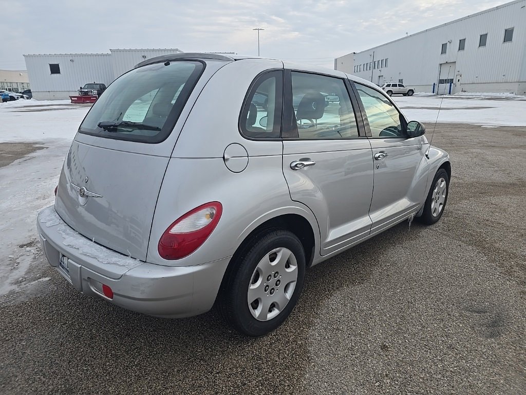Used 2006 Chrysler PT Cruiser image 3