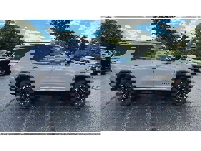 New 2026 Chevrolet Traverse Z71 w/ Driver Confidence Package image 9
