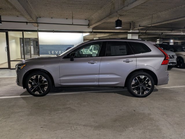 New 2026 Volvo XC60 B5 Plus w/ Climate Package AWD/4WD image 6