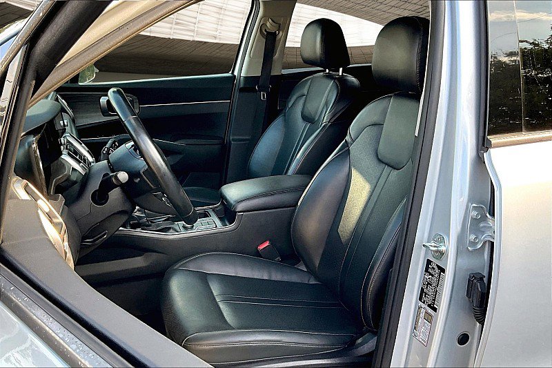 Used 2022 Kia Sorento S image 26