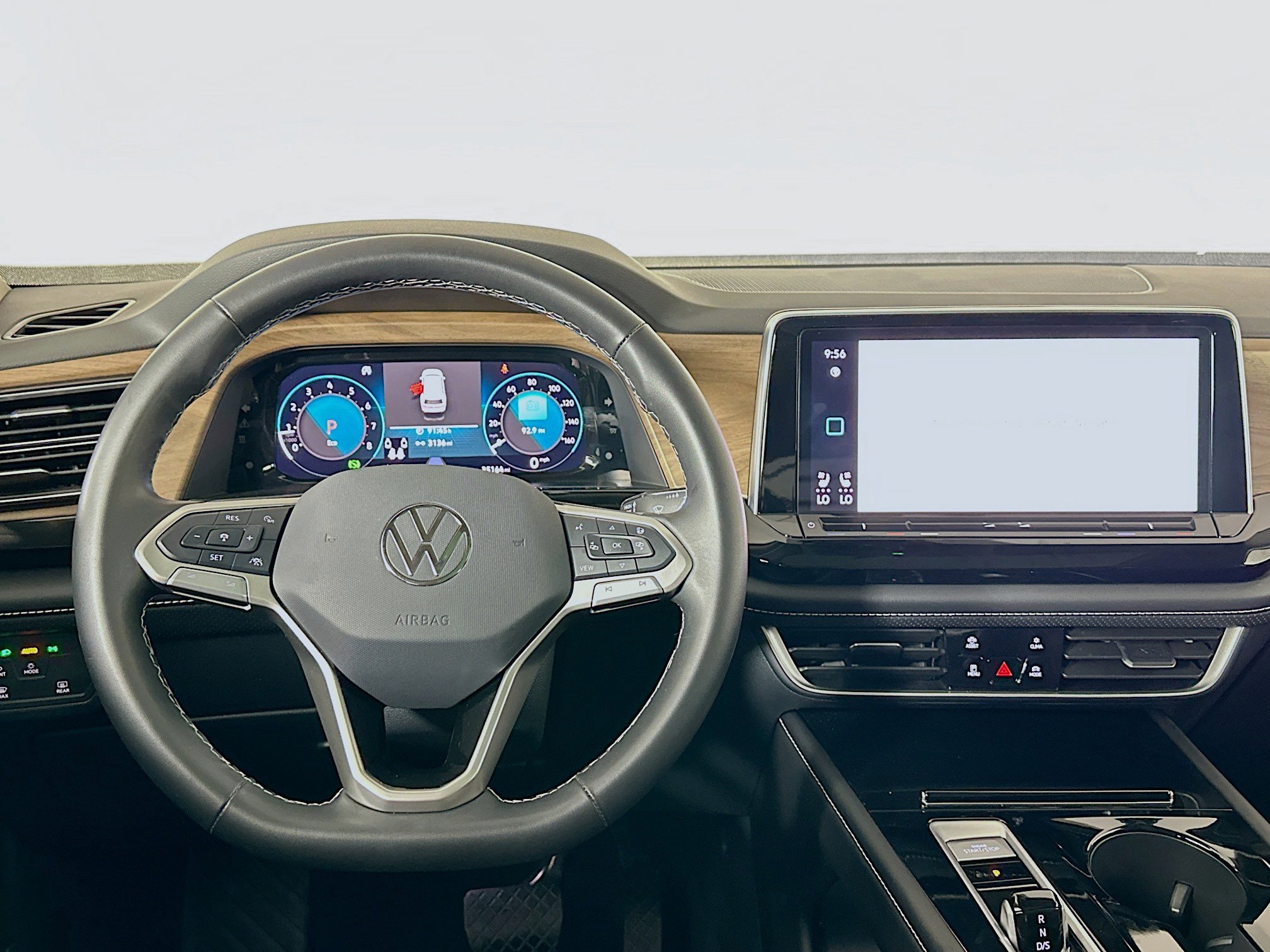 Used 2024 Volkswagen Atlas SE image 18