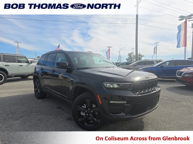 Used 2025 Jeep Grand Cherokee Limited w/ Black Appearance Package