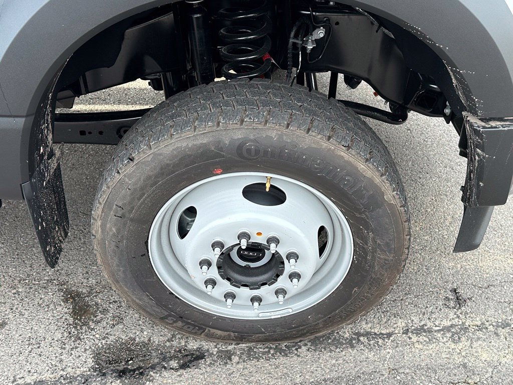New 2026 Ford F550 4x4 Regular Cab Super Duty image 7
