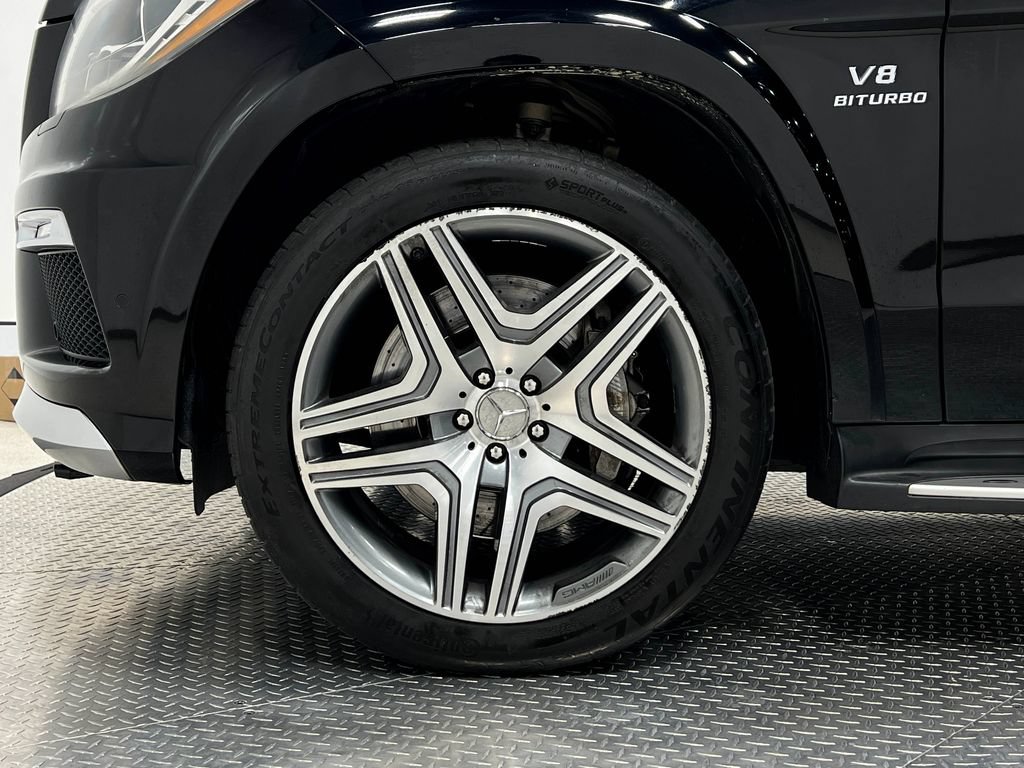 Used 2016 Mercedes-Benz GL 63 AMG 4MATIC image 39