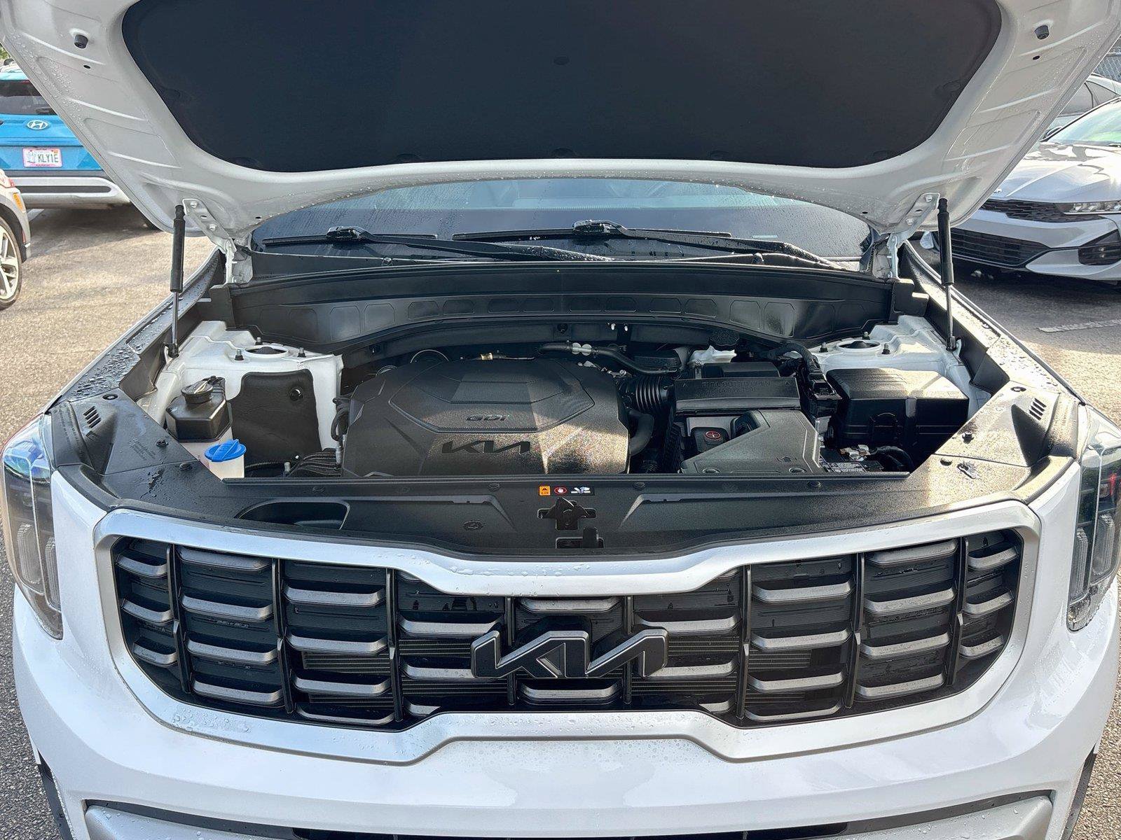 Used 2025 Kia Telluride S FWD image 33