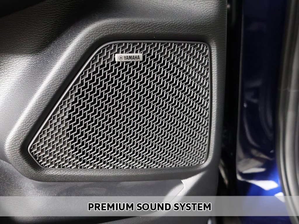 New 2025 Mitsubishi Outlander SE image 4