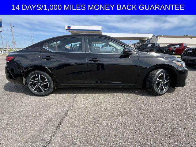 Used 2025 Nissan Sentra SV FWD image 3