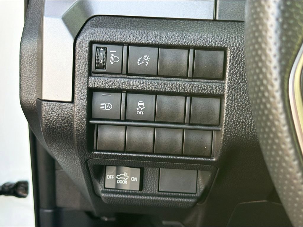 Used 2024 Toyota Tacoma TRD Off-Road image 30