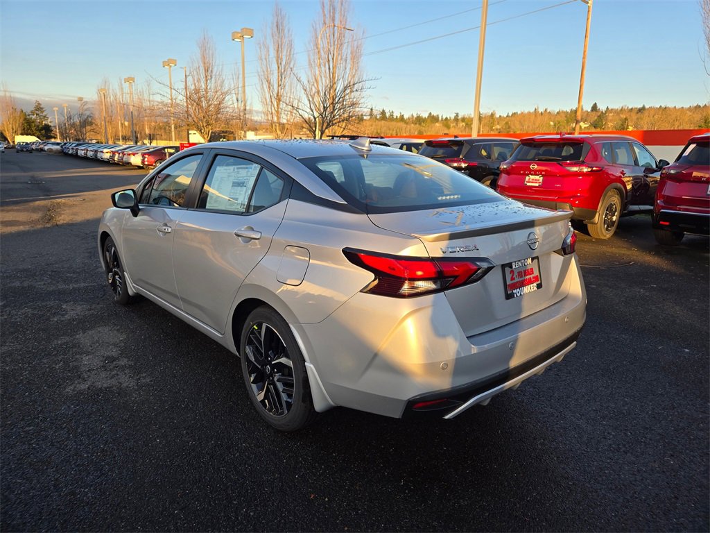 New 2025 Nissan Versa SR w/ Trunk Package image 4