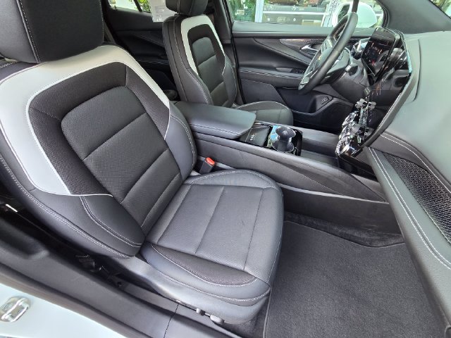 Used 2024 Chevrolet Blazer EV LT AWD/4WD image 19