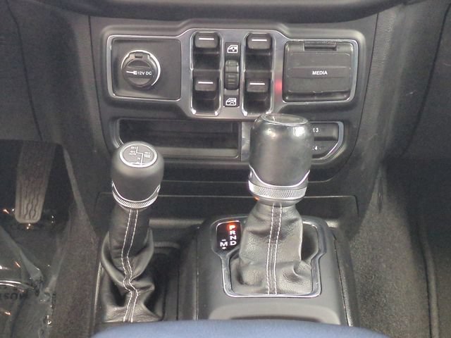 Used 2021 Jeep Wrangler Unlimited Sahara w/ Safety Group AWD/4WD image 20