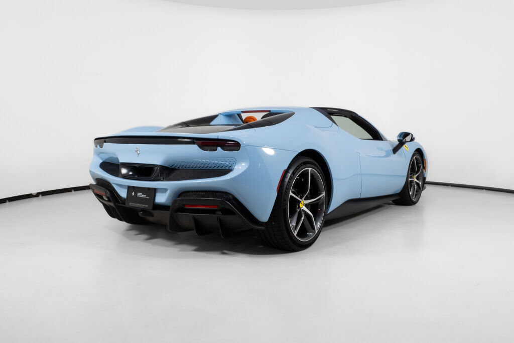Used 2024 Ferrari 296 GTS RWD image 8
