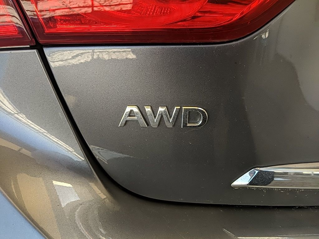 Used 2017 INFINITI Q50 3.0t Premium w/ 3.0T Premium Plus Package AWD/4WD image 8