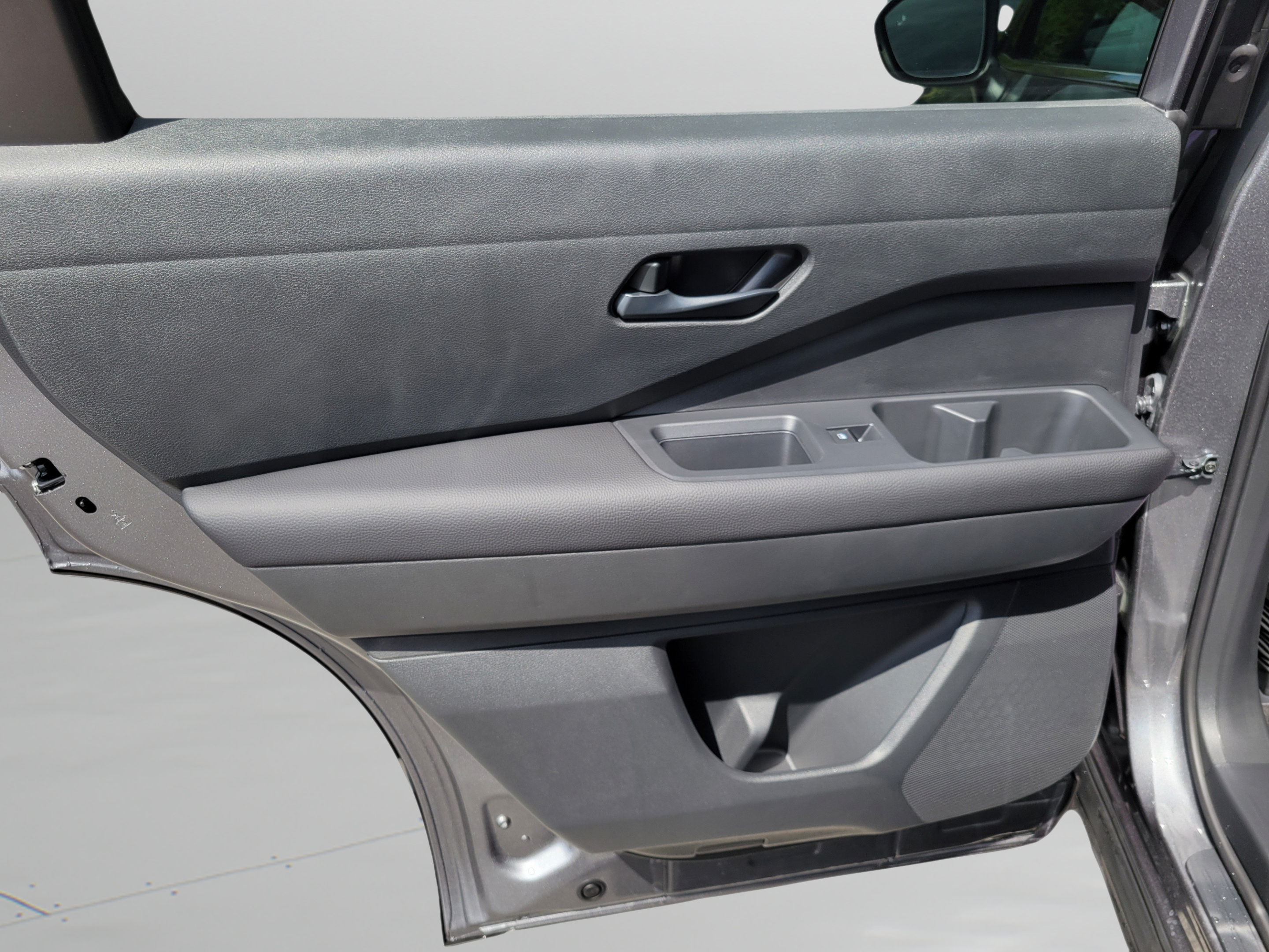 New 2026 Nissan Pathfinder SV FWD image 10