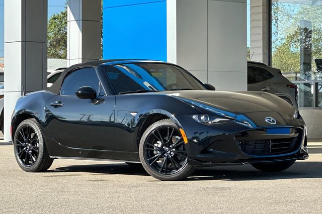 Used 2025 MAZDA MX-5 Miata Club w/ Weather Package image 2