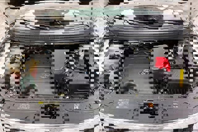 Used 2013 Ford Edge SEL image 28