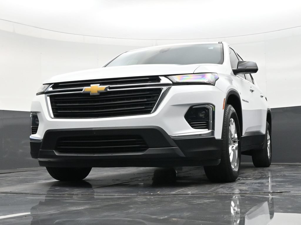 Used 2023 Chevrolet Traverse LS FWD image 26