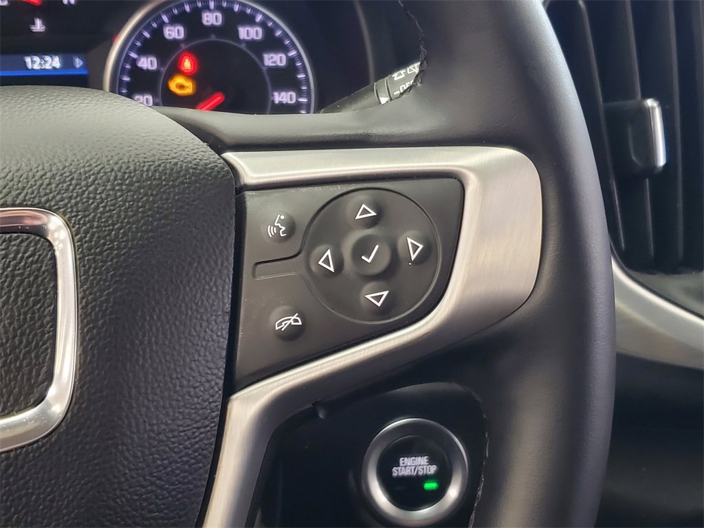 Used 2024 GMC Terrain SLT image 17