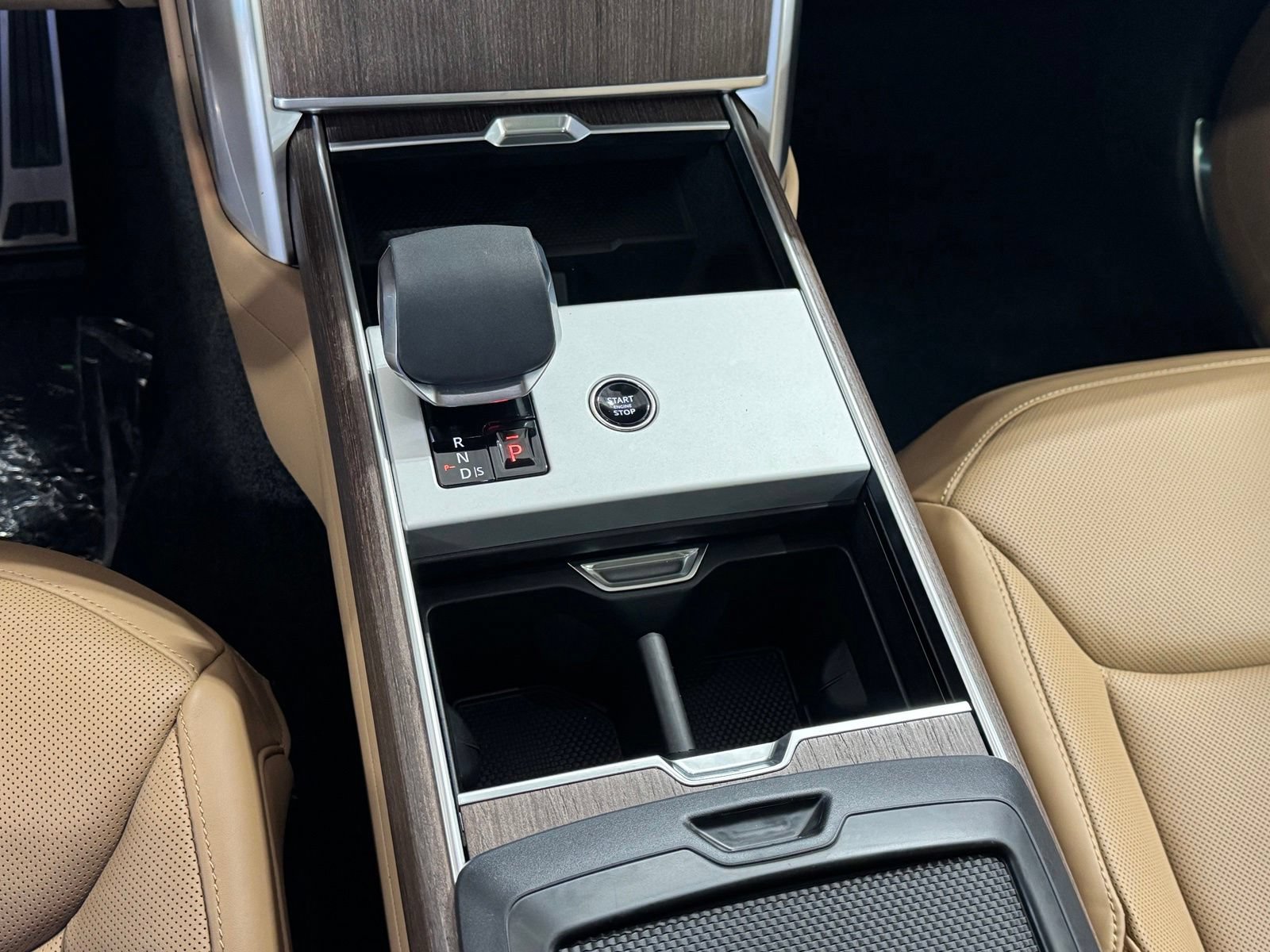 New 2026 Land Rover Range Rover SE AWD/4WD image 22