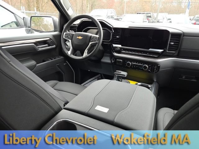 New 2026 Chevrolet Silverado 1500 LTZ w/ LPO, Dark Essentials Package AWD/4WD image 8