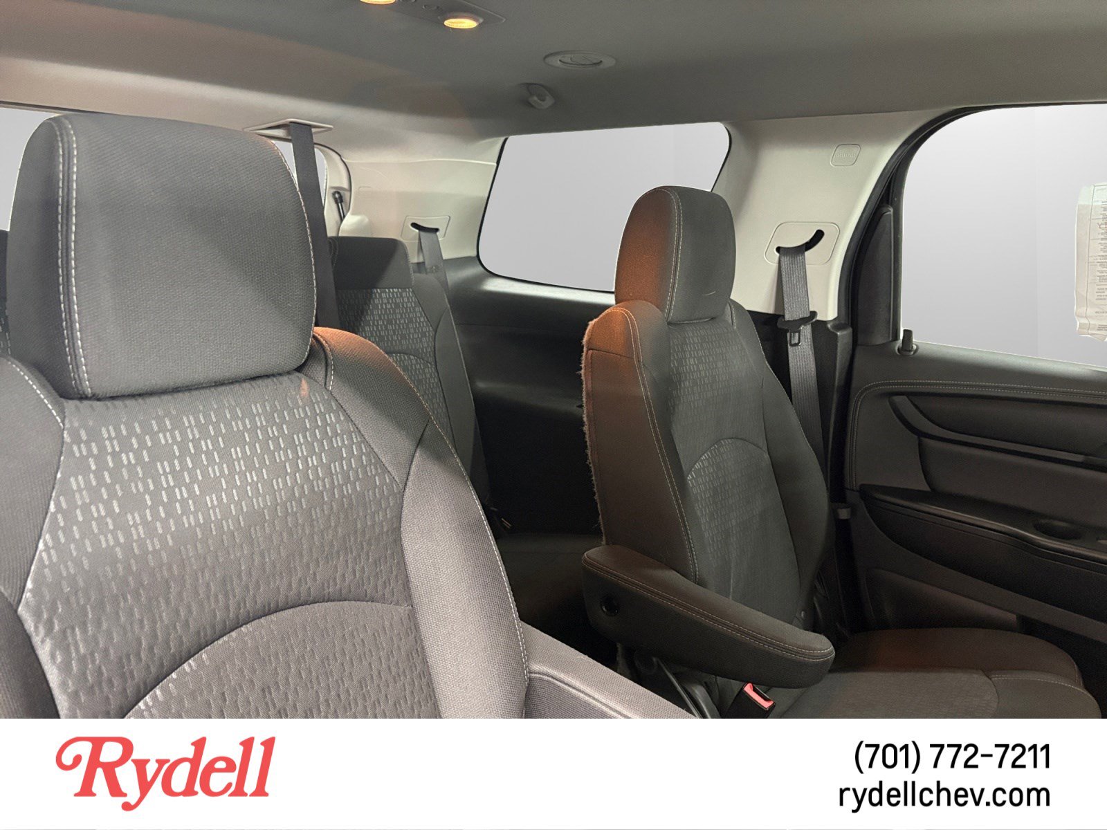 Used 2016 GMC Acadia SLE AWD/4WD image 18