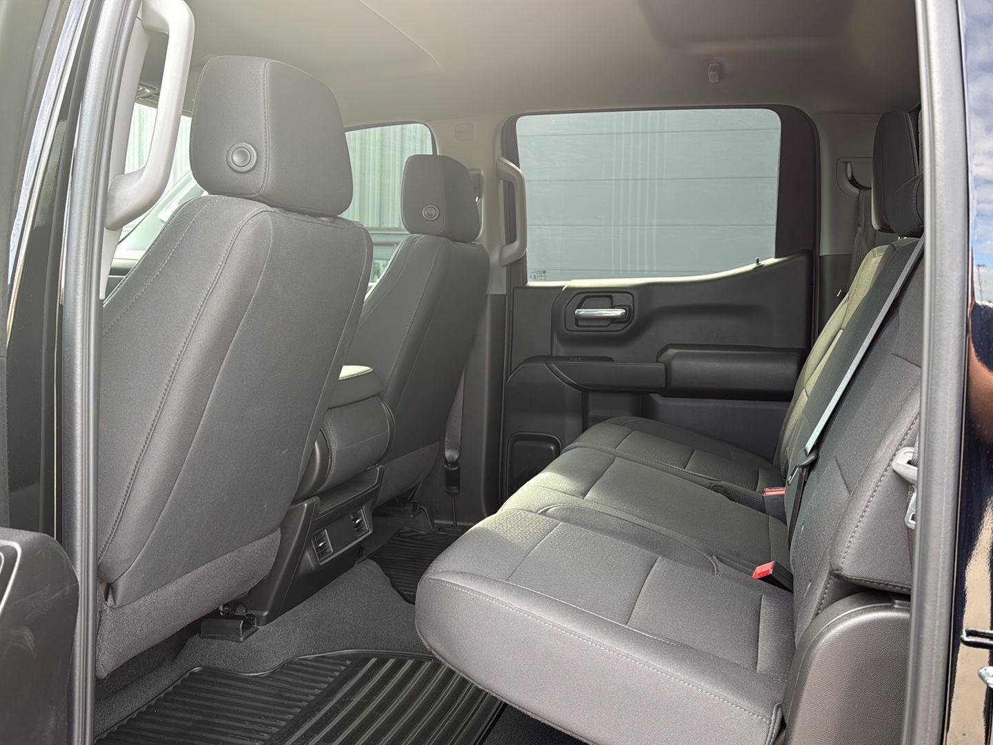 Used 2024 GMC Sierra 1500 Pro w/ Graphite Edition AWD/4WD image 10