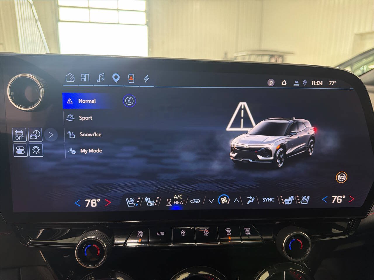 Used 2024 Chevrolet Blazer EV RS AWD/4WD image 14
