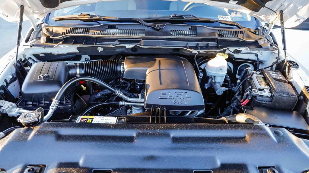 Used 2024 RAM 1500 Classic SLT image 31