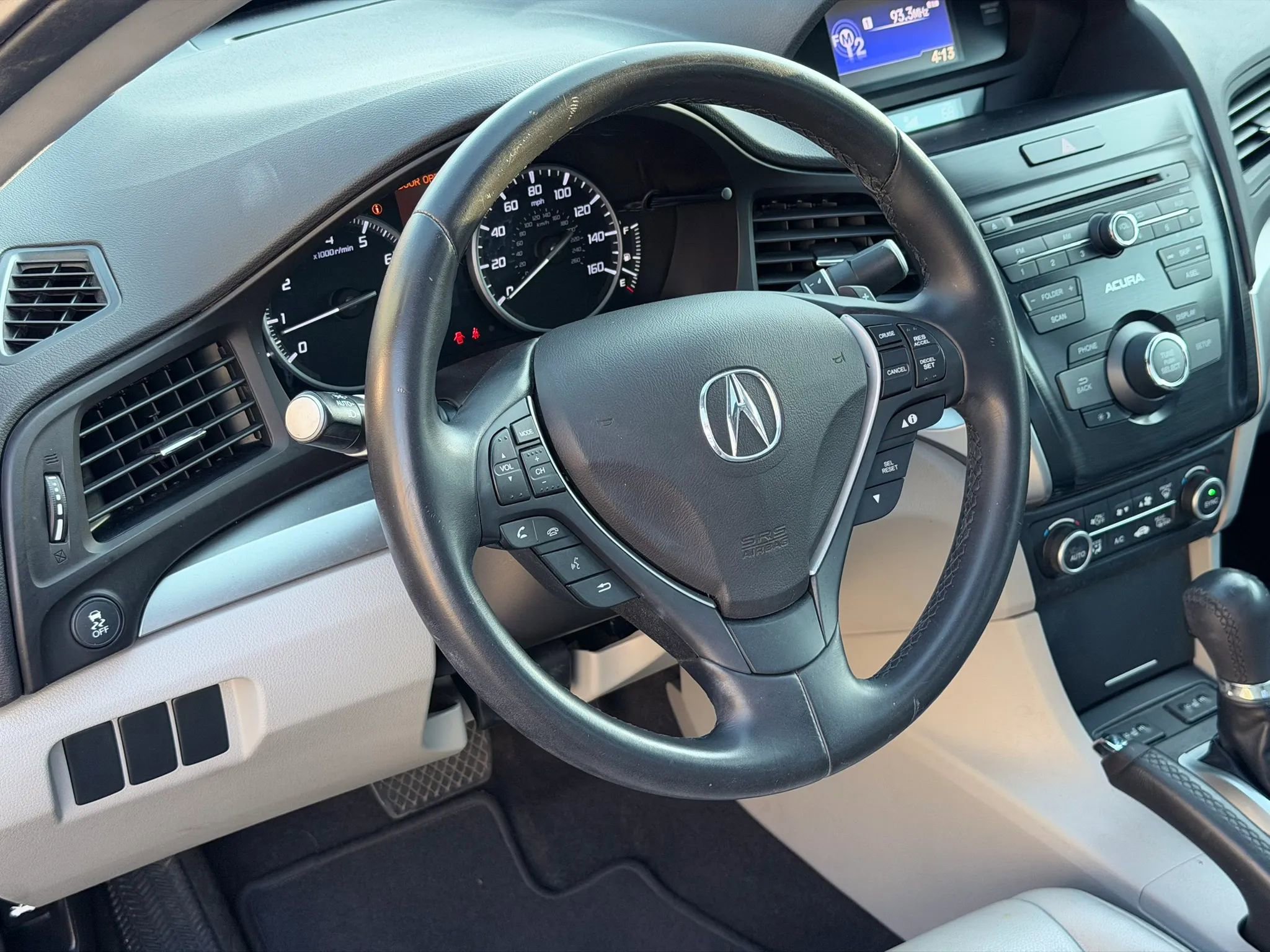 Used 2017 Acura ILX FWD image 31