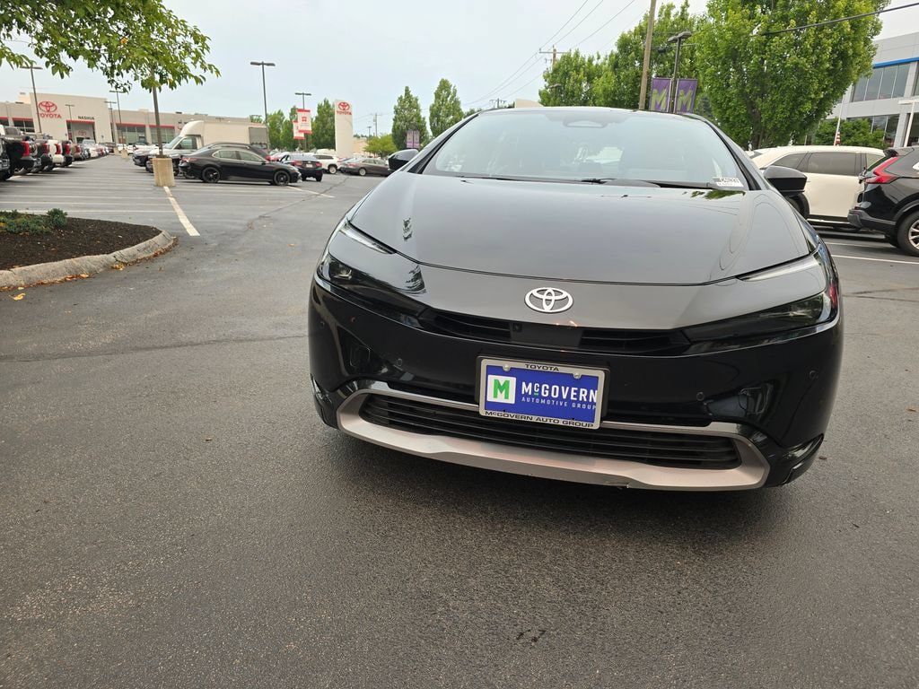 Used 2024 Toyota Prius Limited w/ Limited Premium Package AWD/4WD image 10