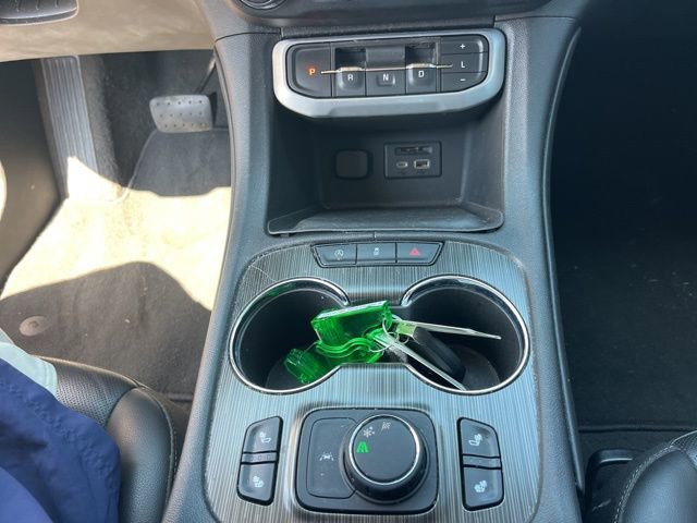 Used 2023 GMC Acadia SLT image 26