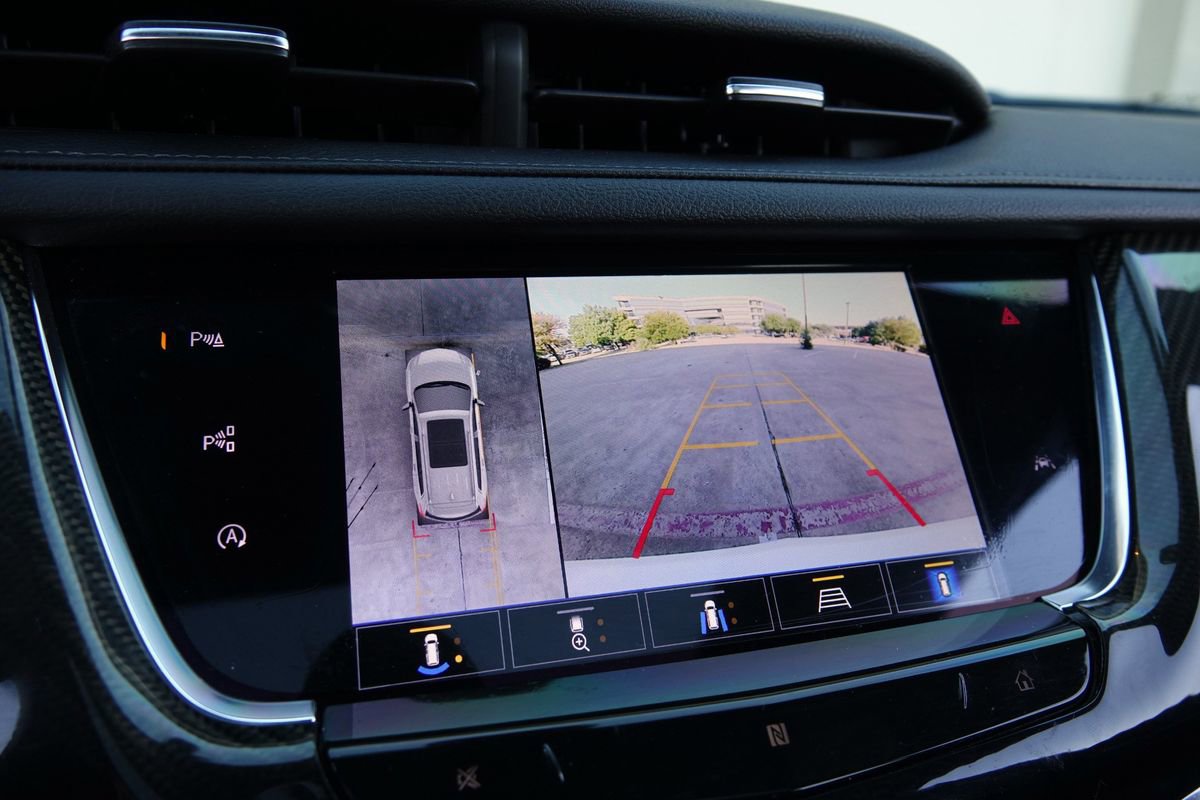 Used 2021 Cadillac XT6 Sport image 9