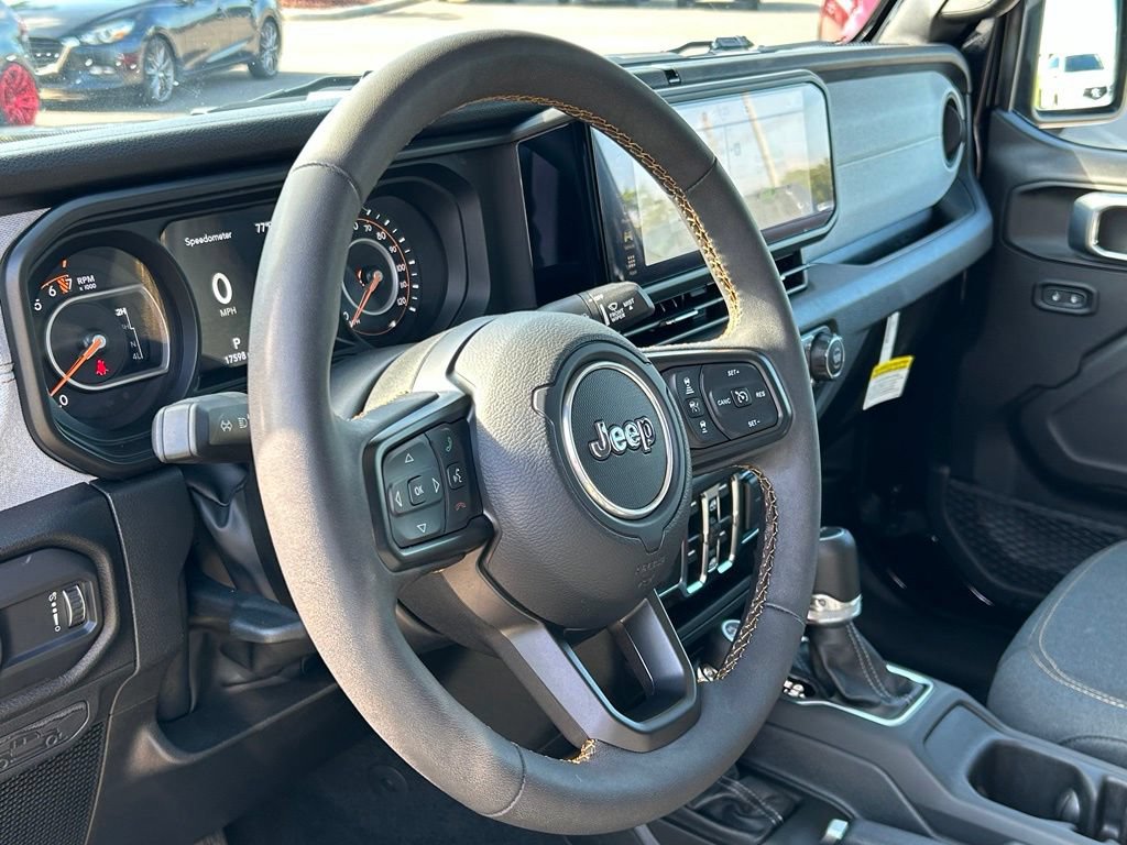 Used 2024 Jeep Gladiator Sport AWD/4WD image 17