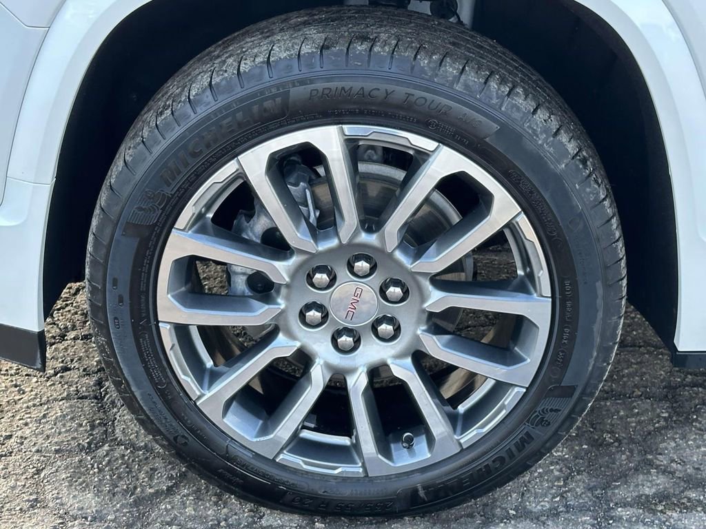 Certified 2023 GMC Acadia Denali w/ Denali Ultimate Package image 9