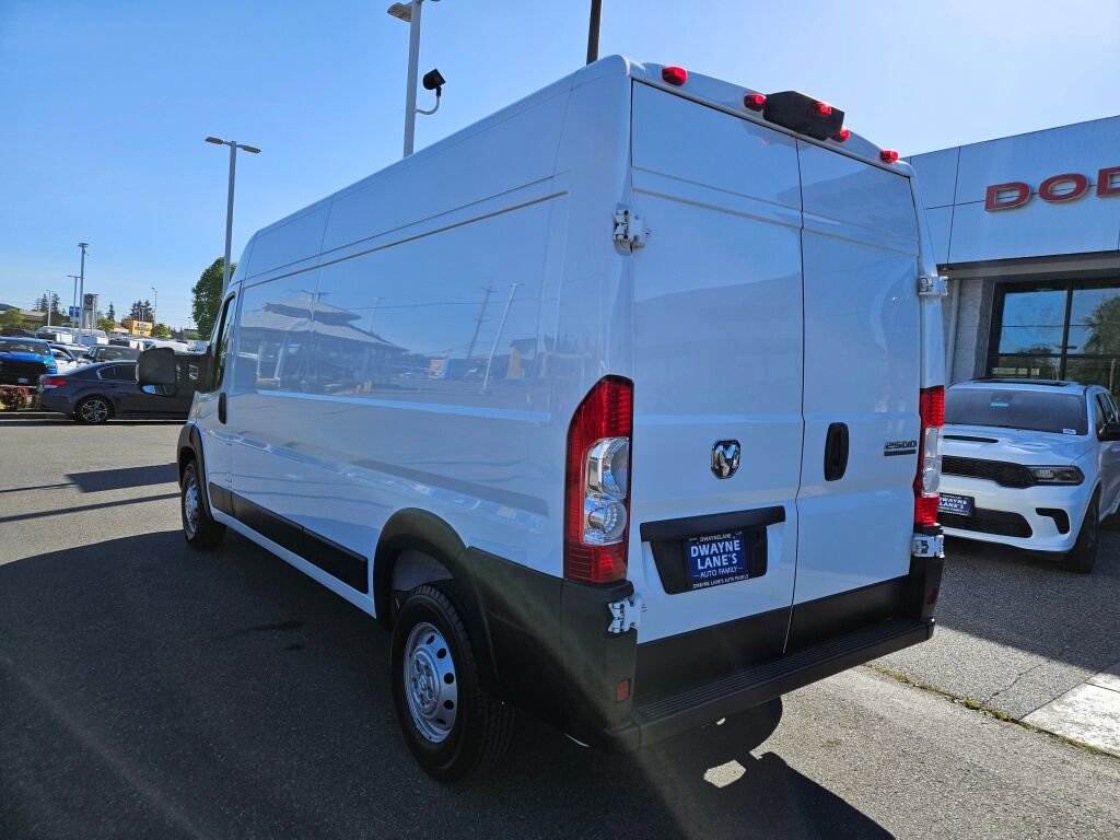 Used 2023 RAM ProMaster 2500 FWD image 3