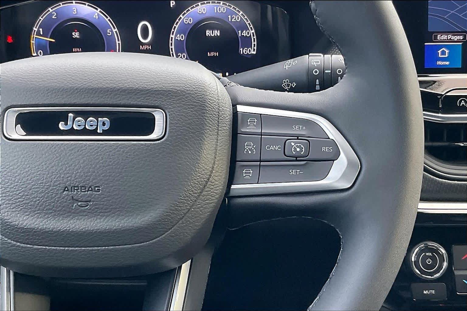 Used 2025 Jeep Compass Limited w/ High Altitude Package AWD/4WD image 25