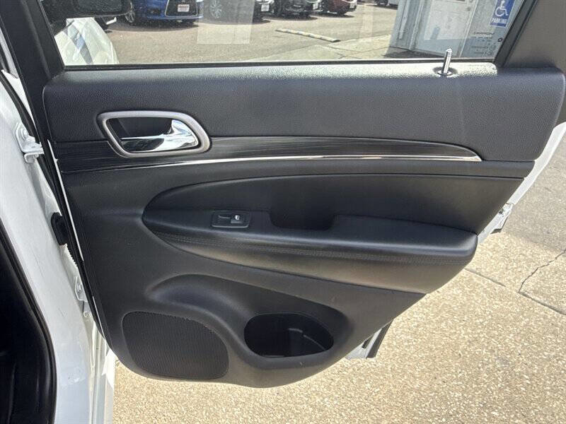 Used 2019 Jeep Grand Cherokee Limited X AWD/4WD image 18