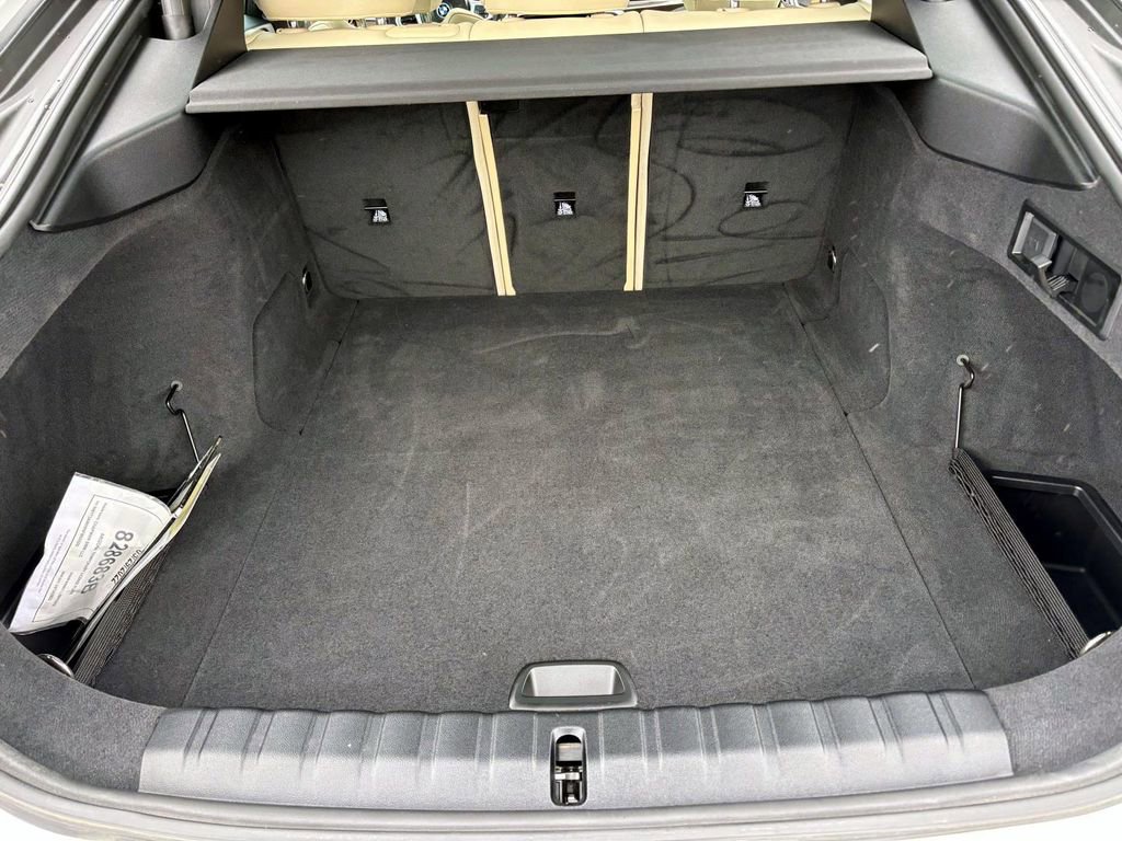 Certified 2022 BMW i4 eDrive40 w/ M Sport Package image 9