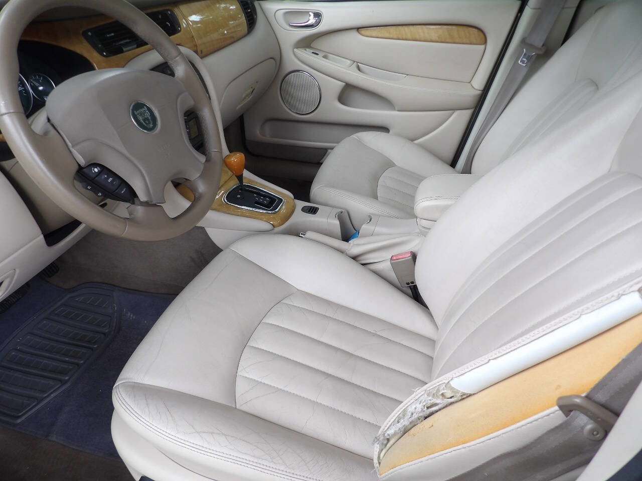 Used 2003 Jaguar X-TYPE 2.5 image 19