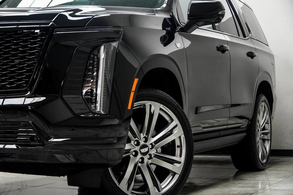 Used 2026 Cadillac Escalade Platinum Sport AWD/4WD image 8