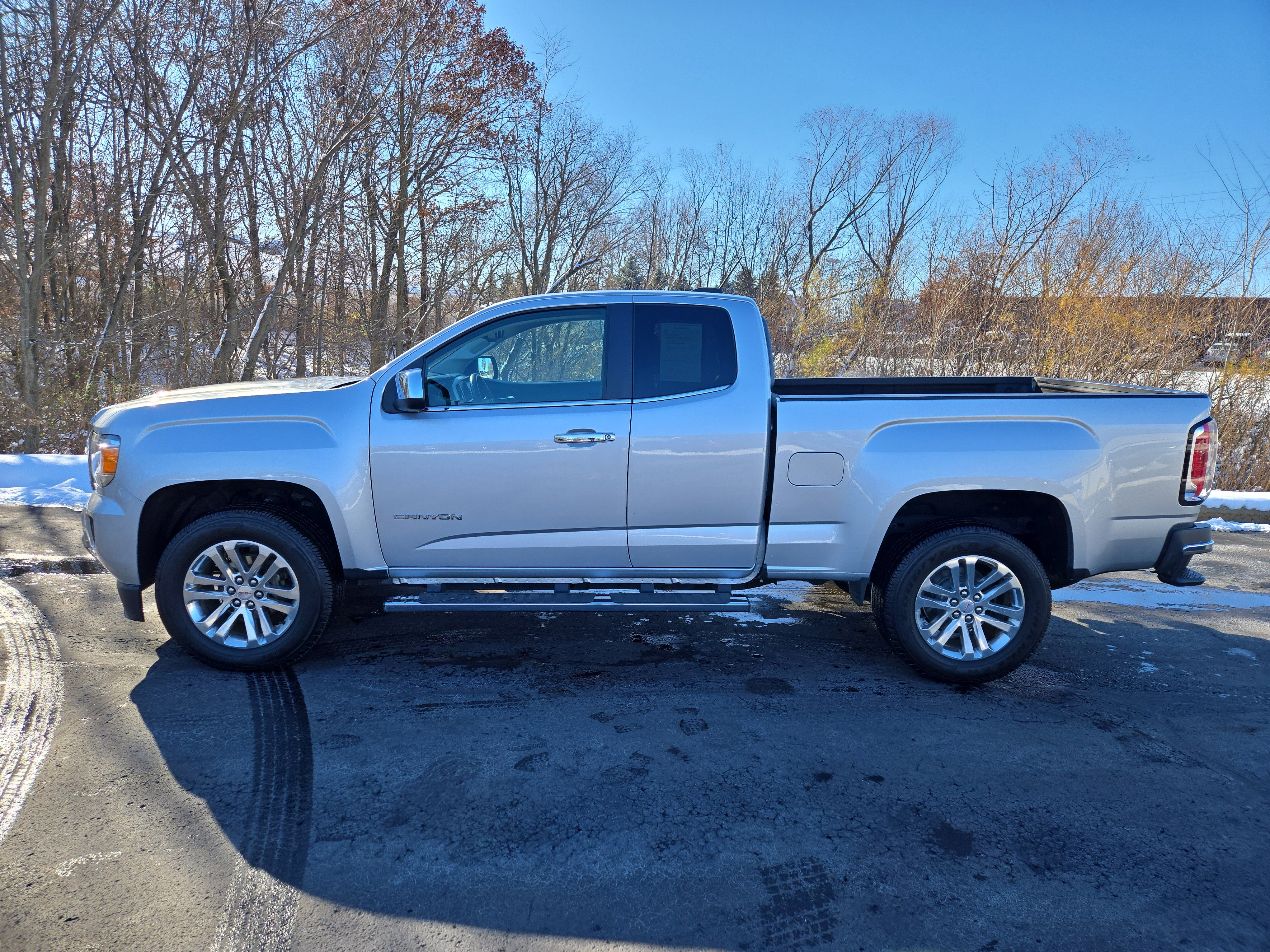 Used 2015 GMC Canyon SLT w/ Driver Alert Package image 5