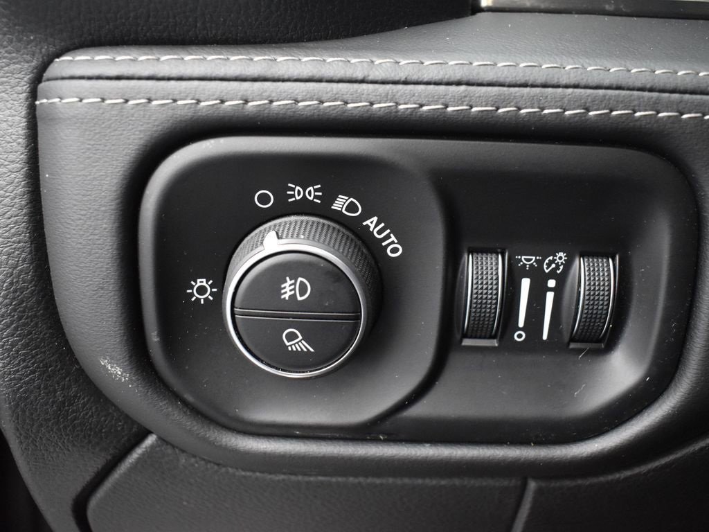 Used 2020 RAM 2500 Limited image 14